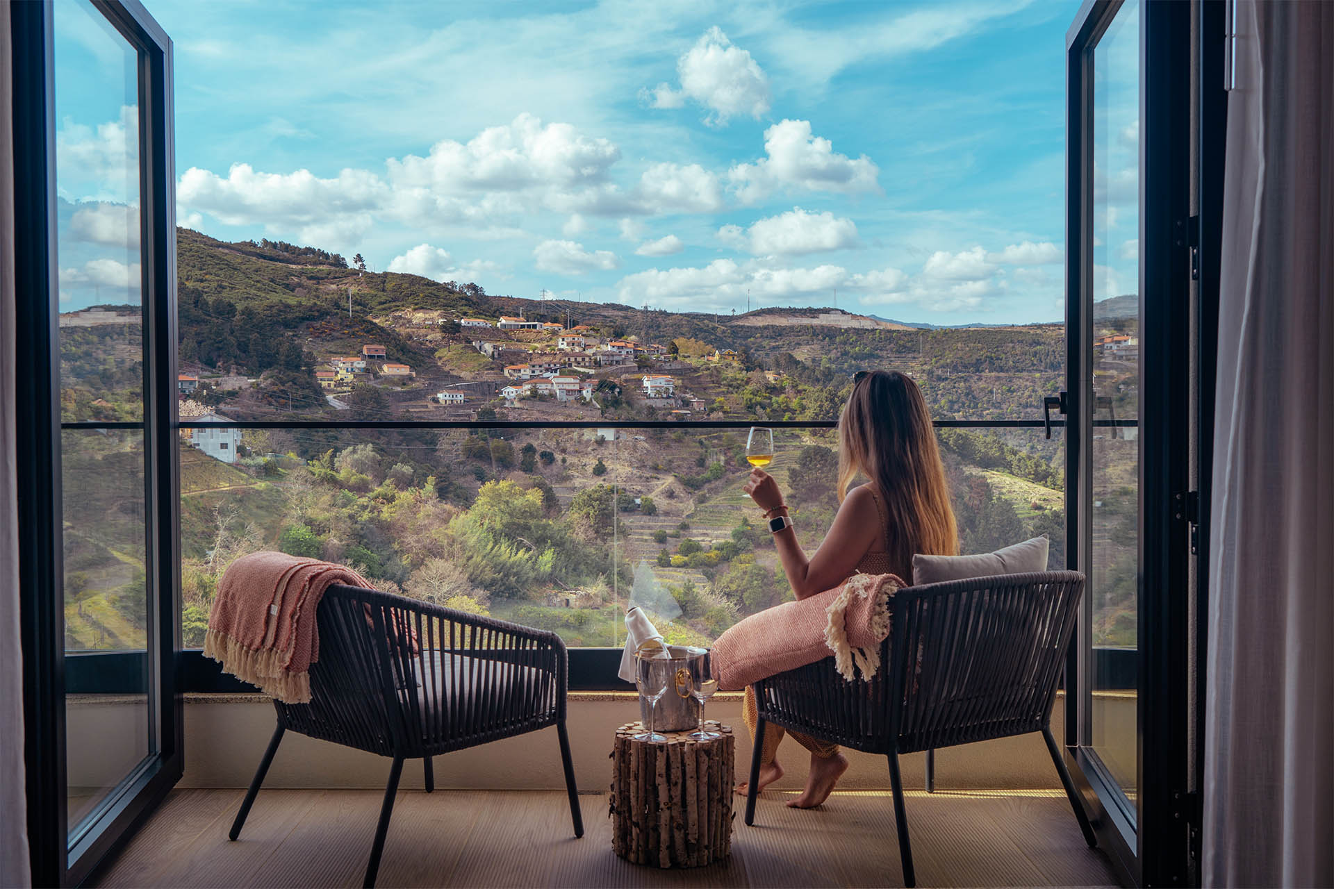 MW Douro Wine & Spa by TRIUS Hotels Suite Balcony and wine